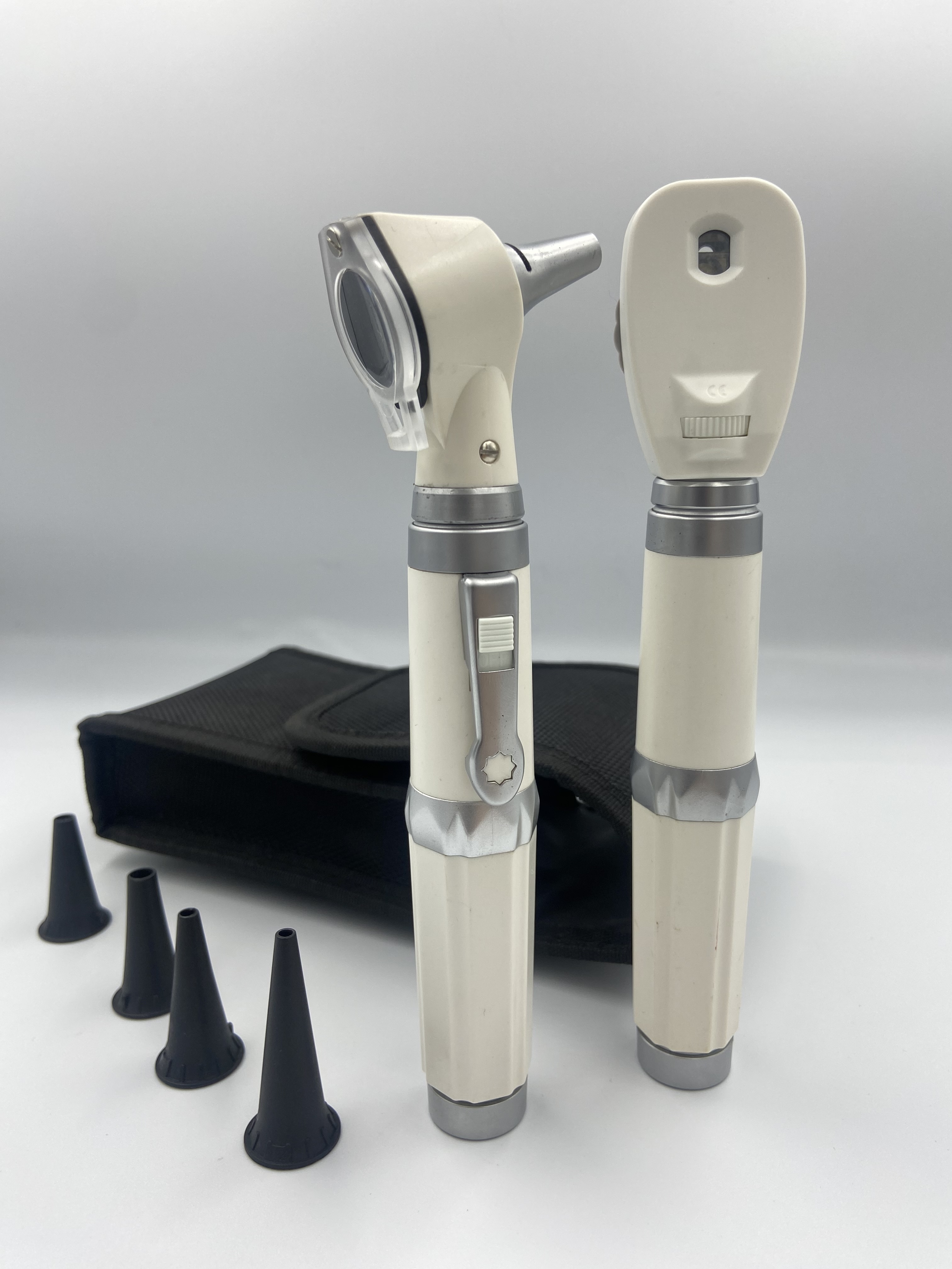 Otoscope professionnel Scopearound pour un usage domestique