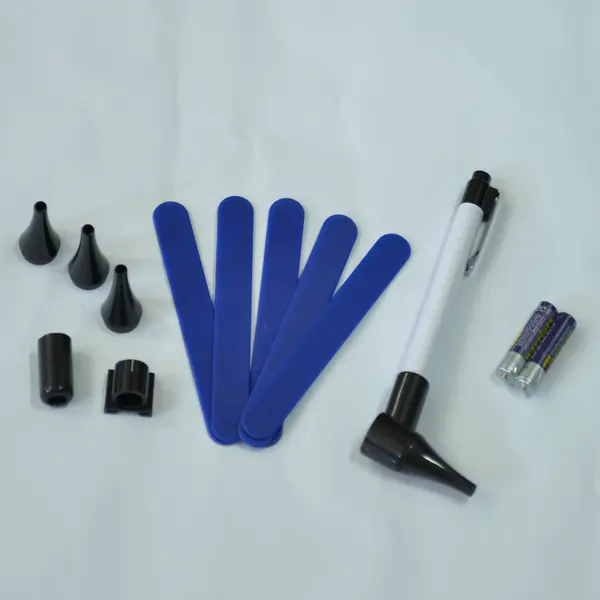 Otosc&oacute;pio com c&acirc;mera auricular para orelhas com luz
