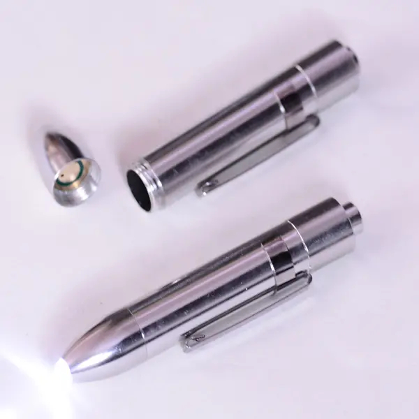 Lampe-stylo LED en aluminium &eacute;conomique et professionnelle SunnyWorld